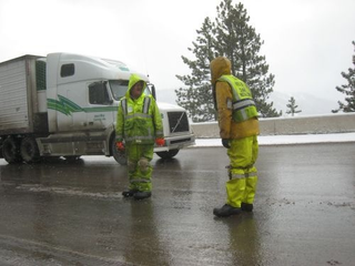 Illustration for article titled Go Ahead, Midwesterners, Laugh At The Californians Struggling In The Snow!